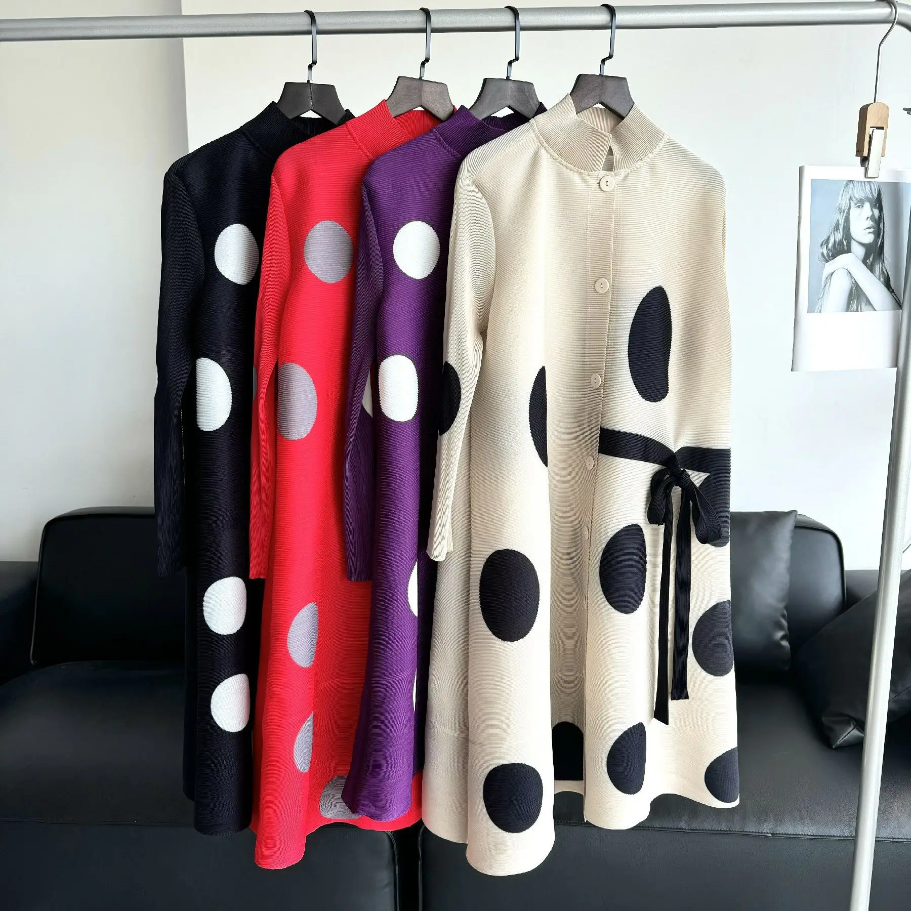 

Pleated Fashion Foreign Polka Dot Jacket Long Sleeve Elegant Dress Mom Dress Lace Up Single Breasted Dress