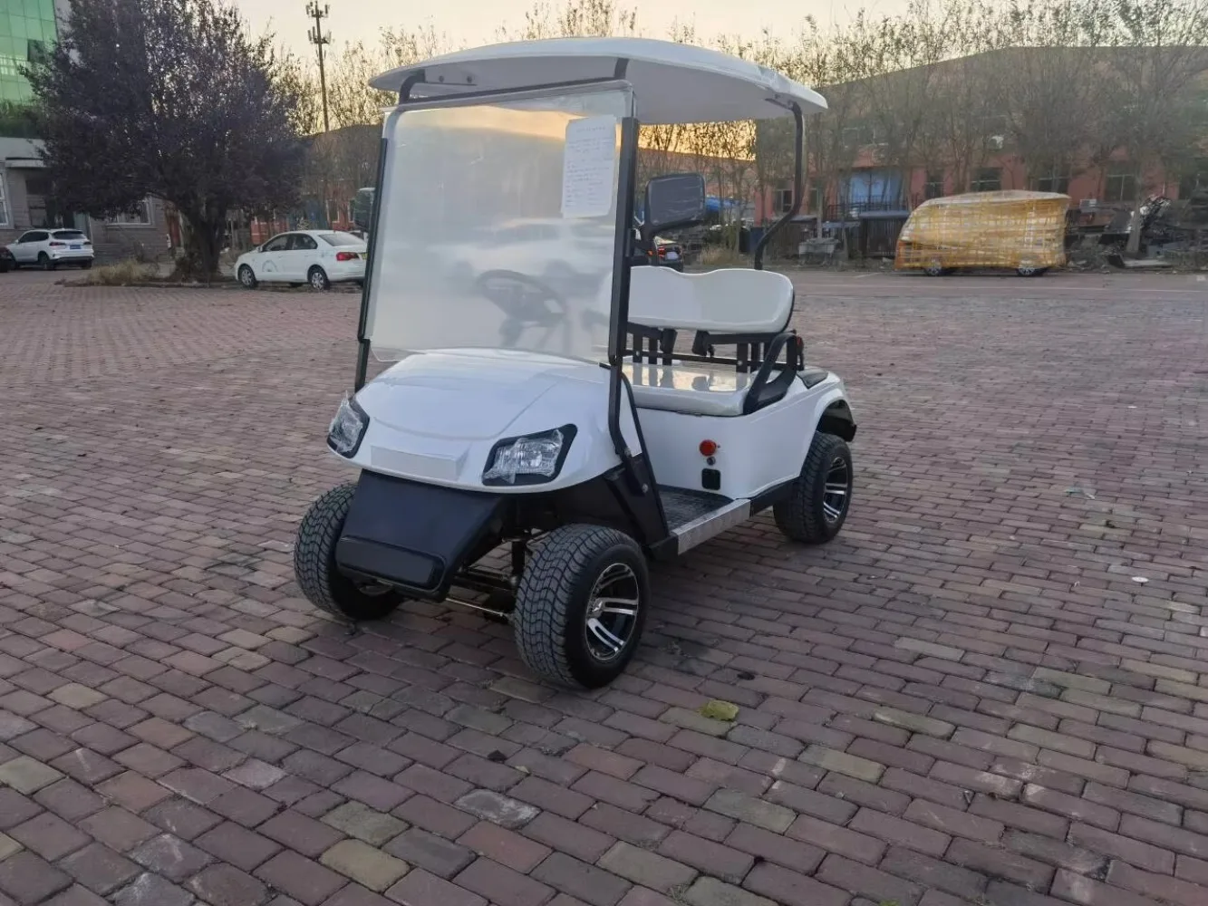 2023 بالجملة 48 فولت 2023 بالجملة Hotsale نادي كهربائي سيارة عربات التي تجرها الدواب 2 عجلة كهربائية صغيرة مقعد واحد عربة جولف