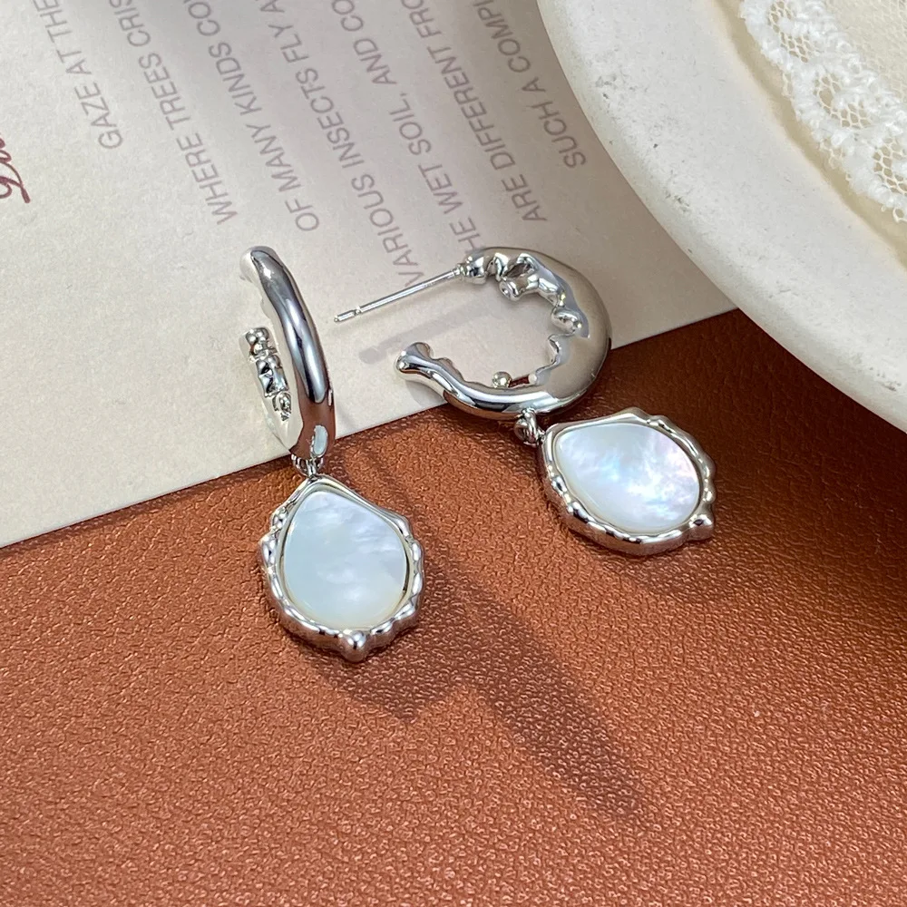 Stylish and simple fritillary drop earrings, unique and thin earrings