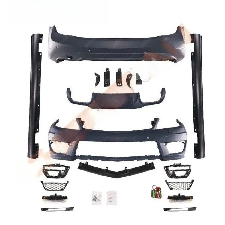 

Высококачественный обвес для C-Class W204, модернизированный до стиля C63, с передним бампером и боковыми порогами.