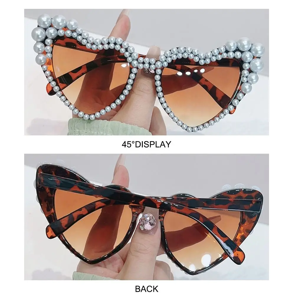 Retro Heart-Shaped Imitation Pearl Frame Sunglasses UV400 Fashion Women Cat Eye Eyewear Trendy Beach Party Sun Glasses