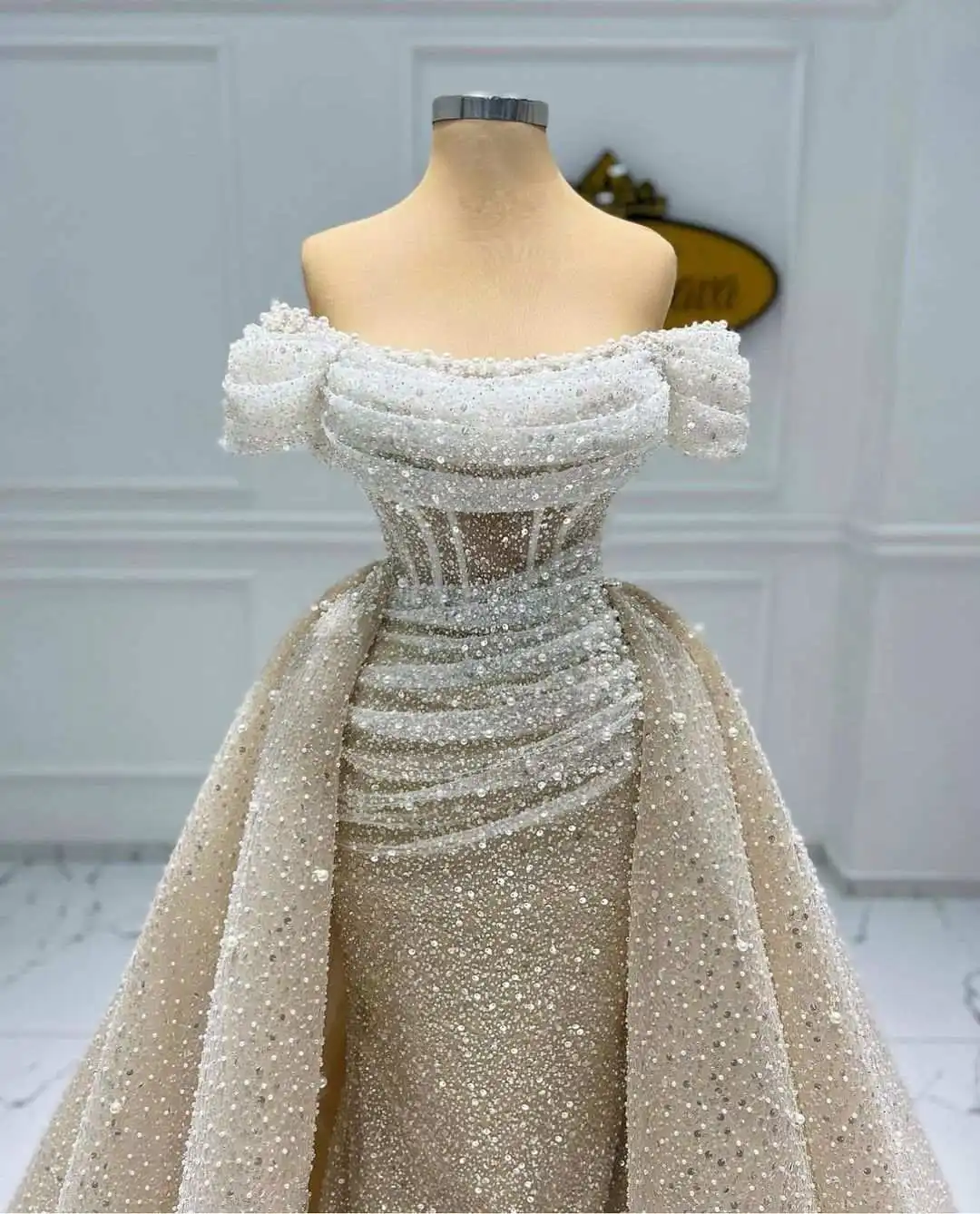 Luxury Sheath Gown Wedding Dresses Pleat Sequins Pearls Lace Bridal Gowns Plus Size Vestidos De Novia Custom Size Colour