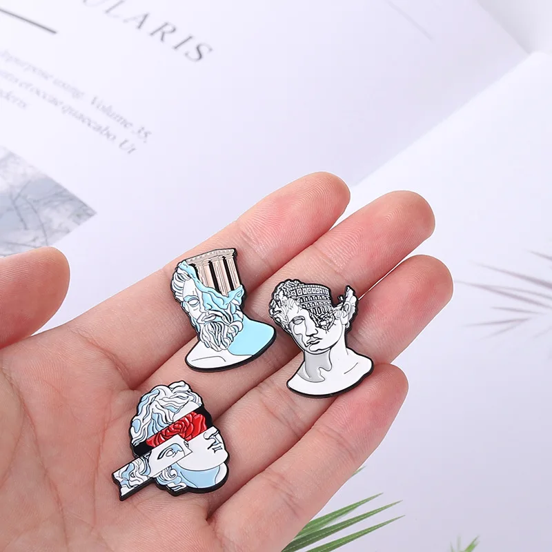 Creative Punk Segmentation Avatar Character Enamel Pins Planet Stars Mask Sculpture Man Alloy Brooch Badge Personality Jewelry
