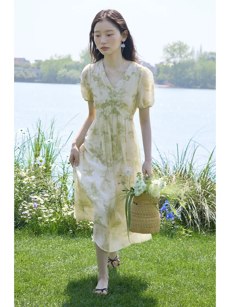 ZIQIAO Petite French Tea Break Floral Dress for Women's Summer 2024 New Belly Covering and Waist Cinching A-line Dress