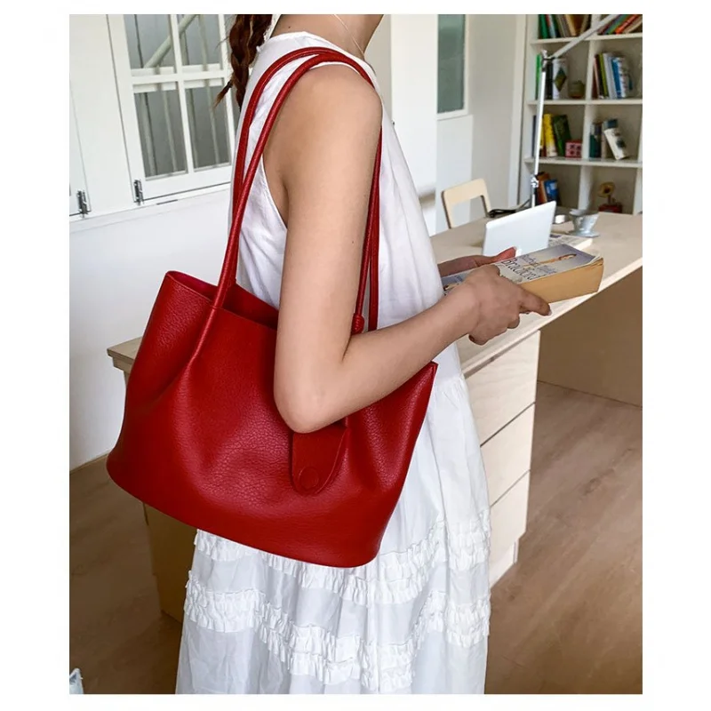 

Модная женская сумка через плечо из кожи с узором лилии. Модная, знаменитая, прочная, просторная, повседневная. ​