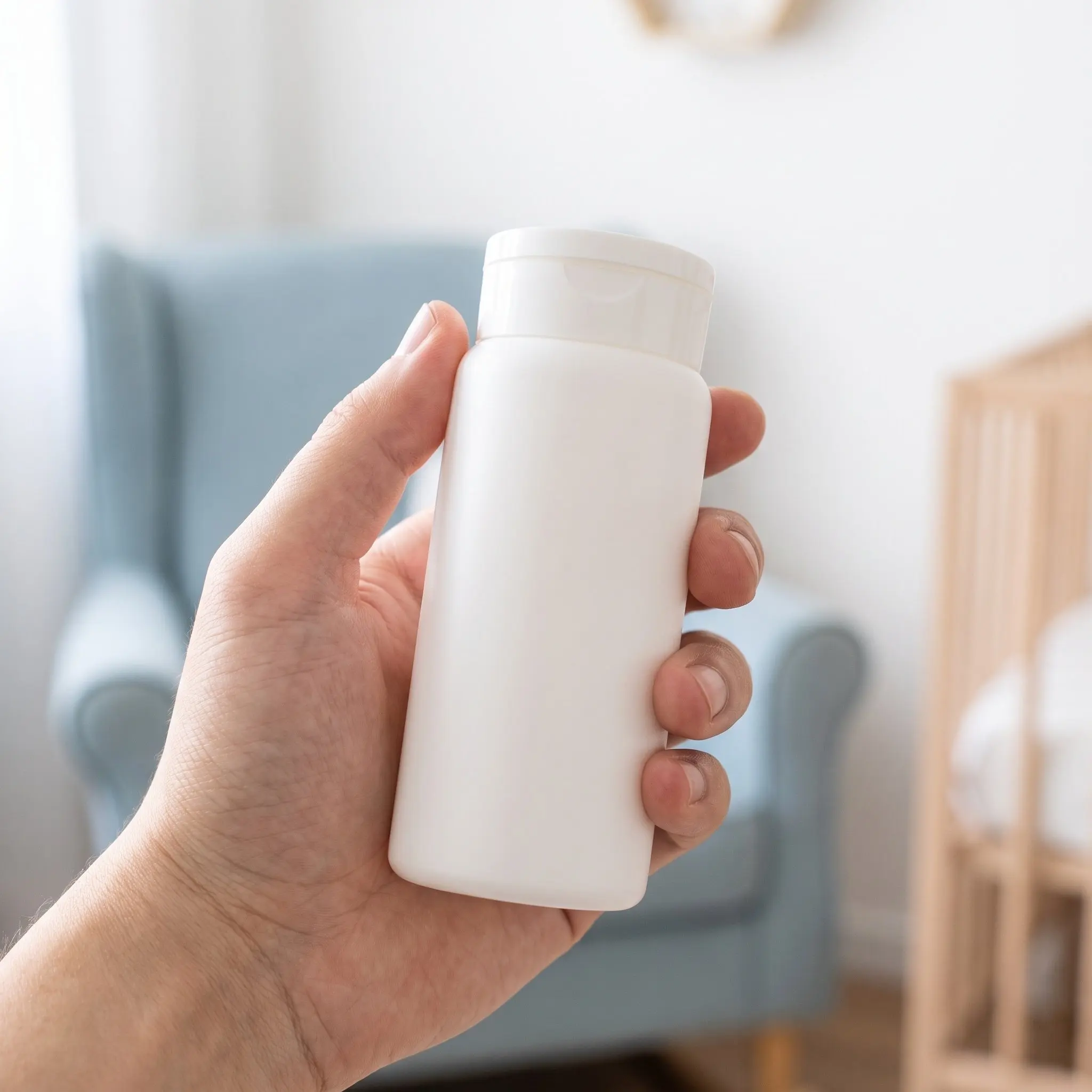 12個入りプラスチック製ルースパウダー容器、3穴シフター蓋付き、詰め替え可能なベビーパウダーディスペンサーボトル、グリッタートラベル