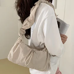 Bolsa de ombro plissada feminina, designer casual, bolsa axilas, monocromática, simples bolsa de senhora, bolsa nova tendência, moda, 2024