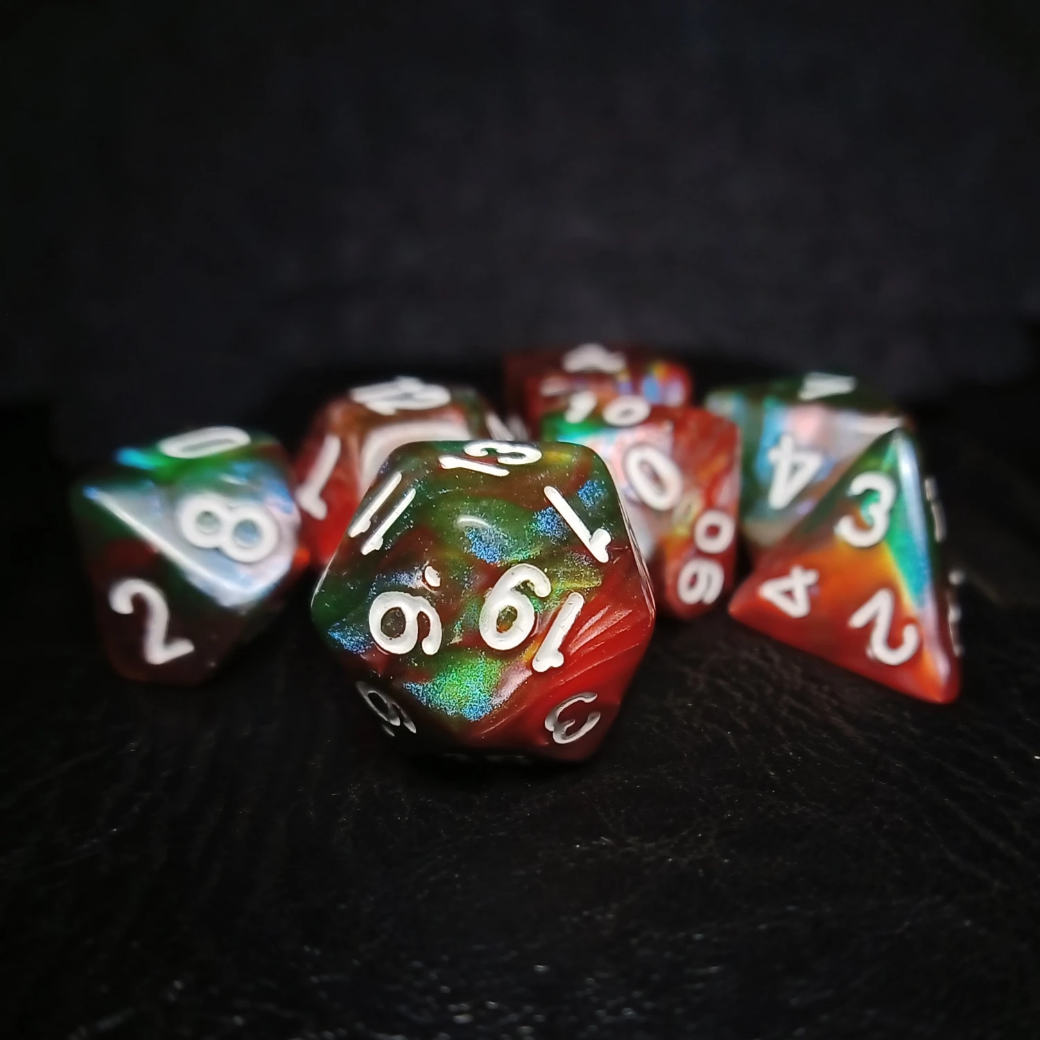 

7Pcs/Set Green Starry Sky Galaxy Dice Set D4 D6 D8 D10 D% D12 D20 D&D COC Table Games DND RPG Dice