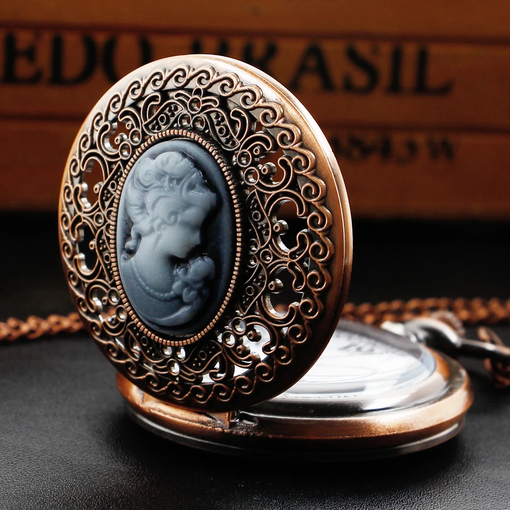 Antique Vintage Charm Beautiful Woman Quartz Pocket Watch Necklace With Chain Popular Exquisite Birthday Gift For Women