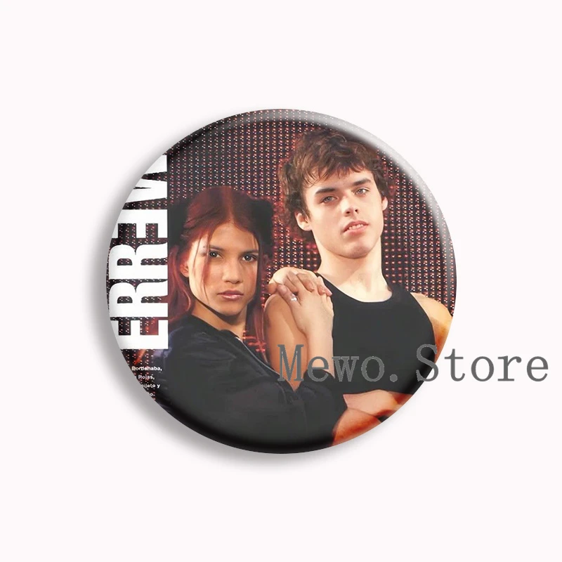 Film Rebelde Way bouton souple broche Camila Bordonaba Luisana Lopilato broches Badge sac décor accessoires Fans recueillir des cadeaux