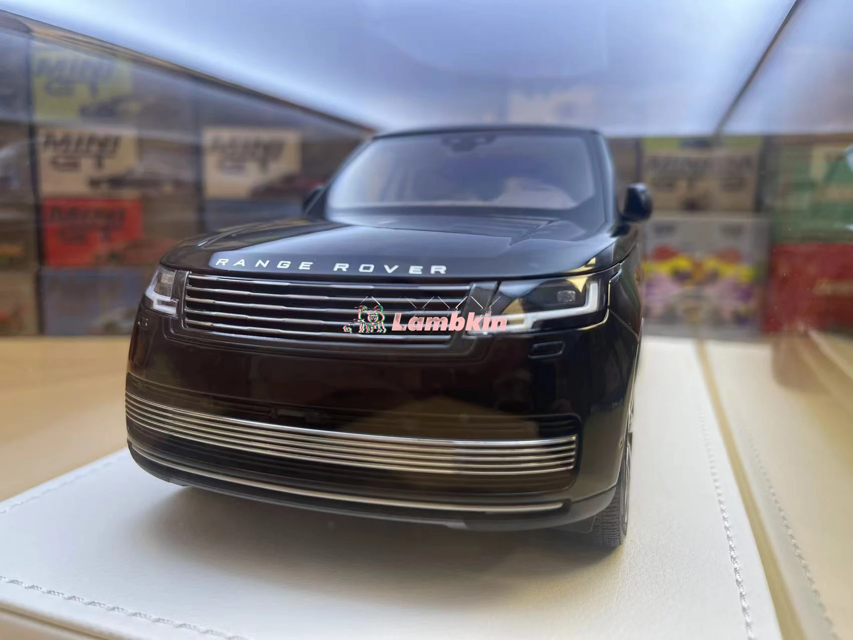 Chegada mais recente lcd 1/18 2022 range rover premium genesis longa distância entre eixos edição simulação liga de metal modelo carro coleção presente