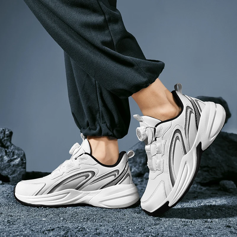 Sepatu lari kasual pria wanita, sol empuk anti selip untuk segala musim, sepatu olahraga ringan dan bernapas untuk pasangan, cocok untuk balap dan aktivitas luar ruangan.