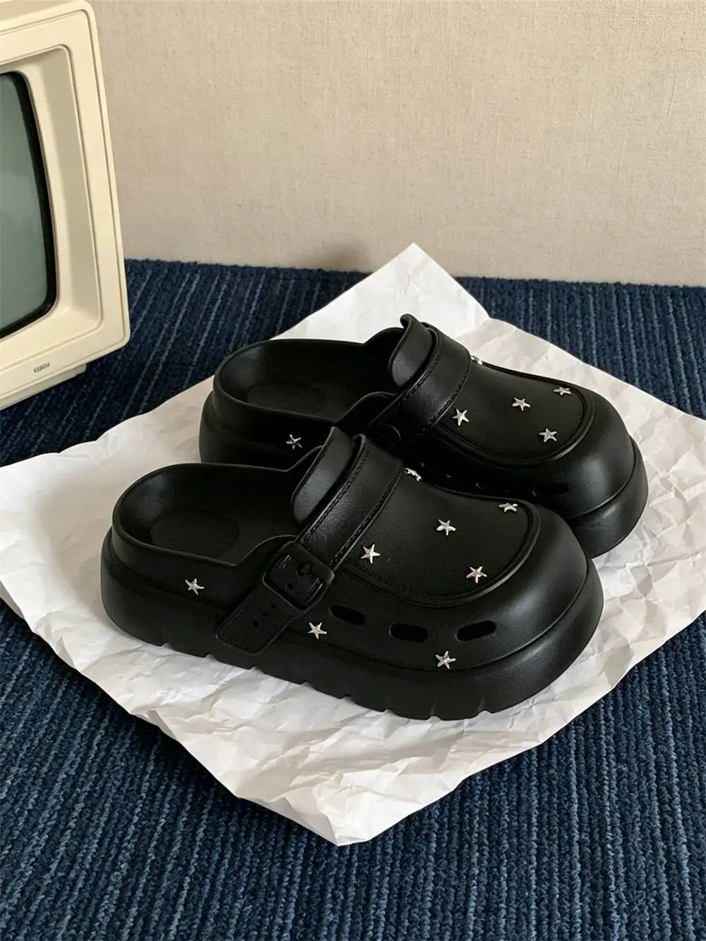 

2026 New Star Decor Closed Toe Slides Women Luxury Thick Sole Arch Support Versatile Summer Casual Slippers