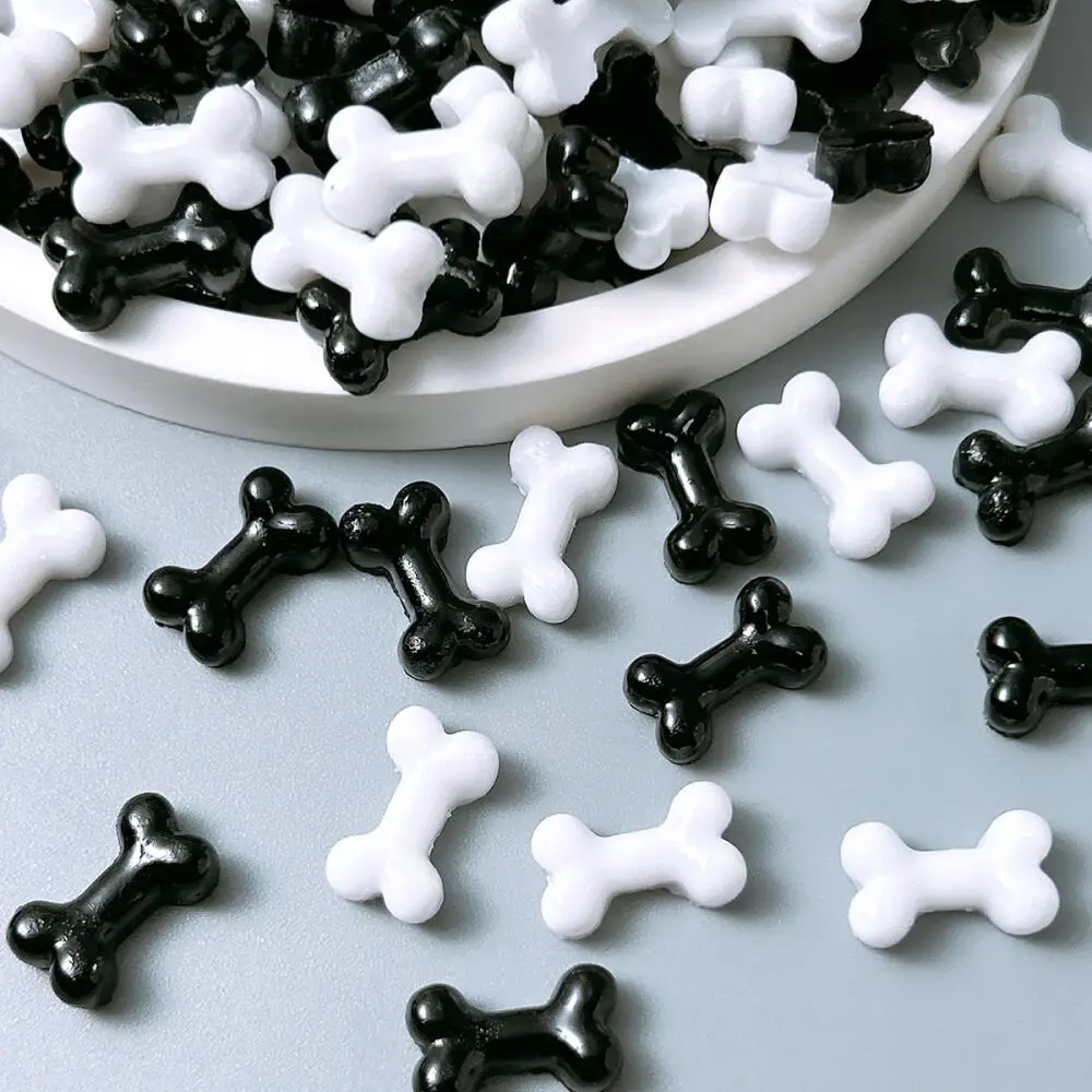 50 Stück Minimalistische Klassische Künstliche Knochen-Harz-Nagelkunst-Dekorationen 3D Kreative Schwarz-Weiße Knochen-Nagelcharms DIY Haarnadeln Nägel – Detail 3
