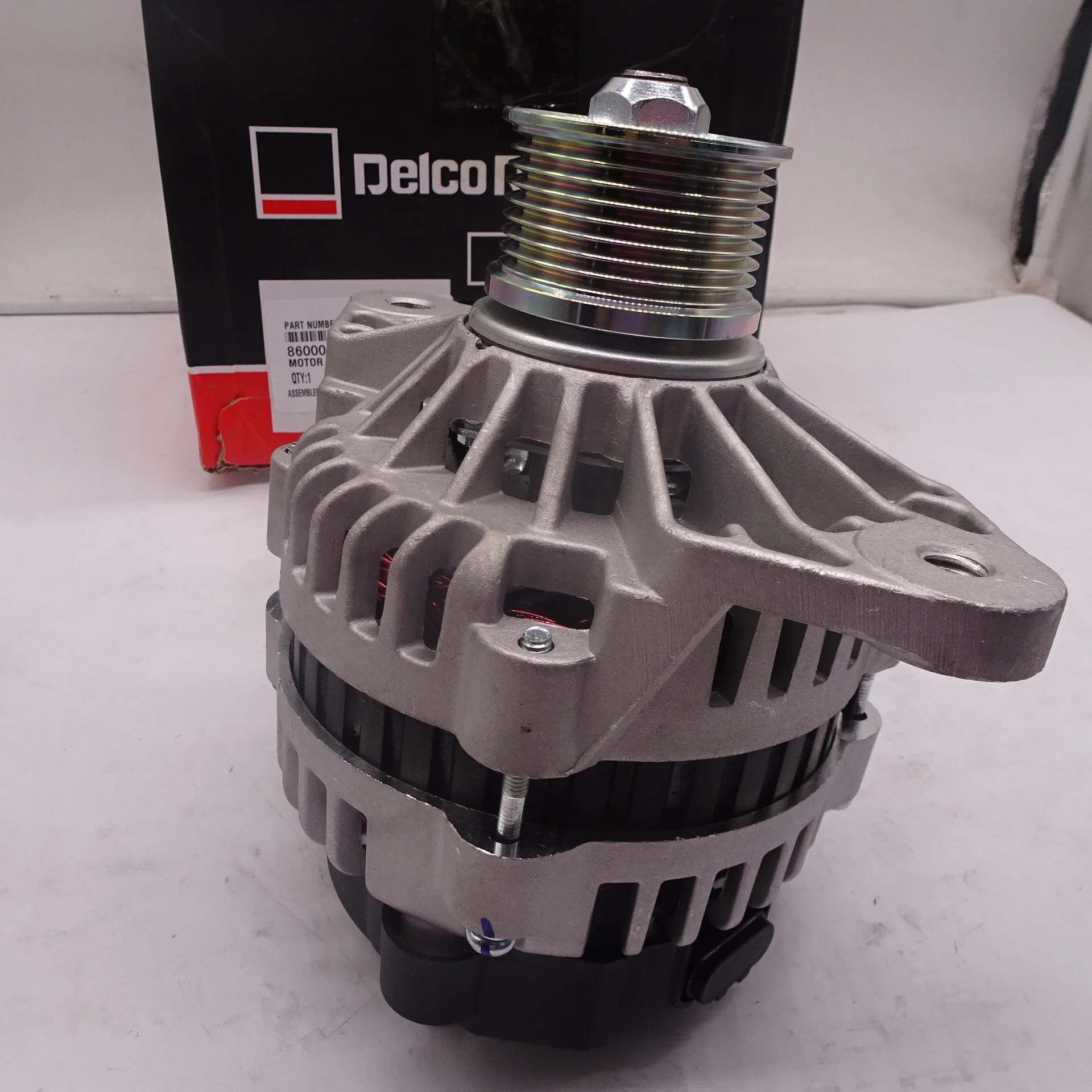 

High Quality New Truck Generator 8600017 Generator, Automotive Alternator 24V 70A