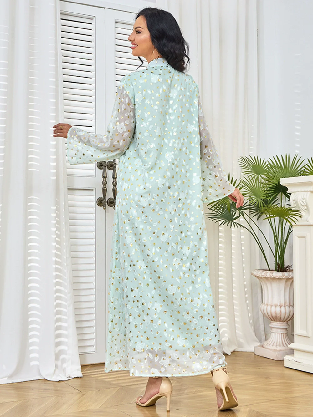 

Женский халат, новый стиль, позолоченная подвеска с кисточками, элегантное длинное платье на Ближнем Востоке, мусульманское роскошное модное платье, женское