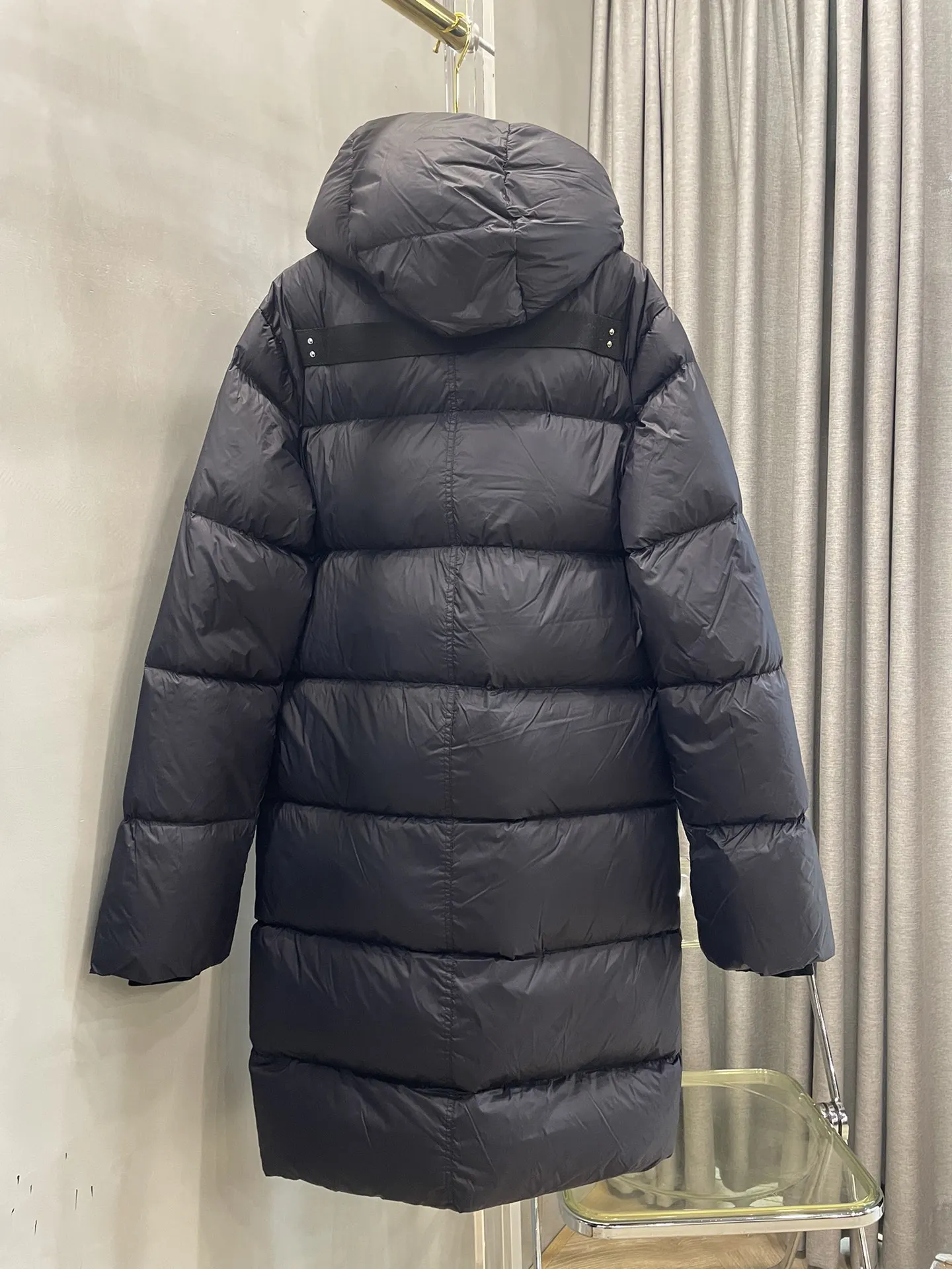 2025, Damenbekleidung, lange Daunenjacke mit Kapuze und Gänsedaunenknöpfen, Winterneu 1104