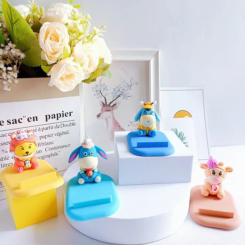 Disney Cute Cartoon 3D Winnie The Pooh Mobile Phone Stand Eeyore Donkey Doll Desktop Ornament Lairen Tablet Stand