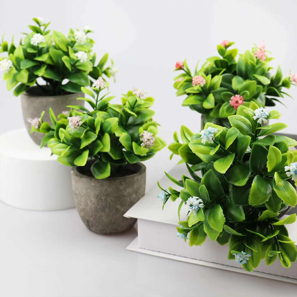 

Plastic Elegant Artificial Potted Plant Decoration Easy To Clean Realistic Appearance Eco-friendly