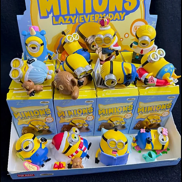 Op voorraad Originele Minions Lazy Every Day Series Blind Box Kawaii Cure Figuur Model Speelgoedcollectie Mystery Box Decor Trendy Gift