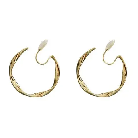 Boucles d'oreilles à clip en forme de C pour femmes, bijoux en métal doré, géométrique, cœur, rond, simple, pas de piercing, nouveau tempérament, 2023