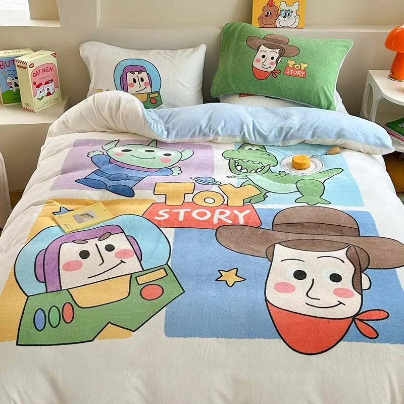 

Toy Story Buzz Lightyear Mickey Daisy fashion creative fun cartoon pattern reactive printed milk velvet bedding four-piece set