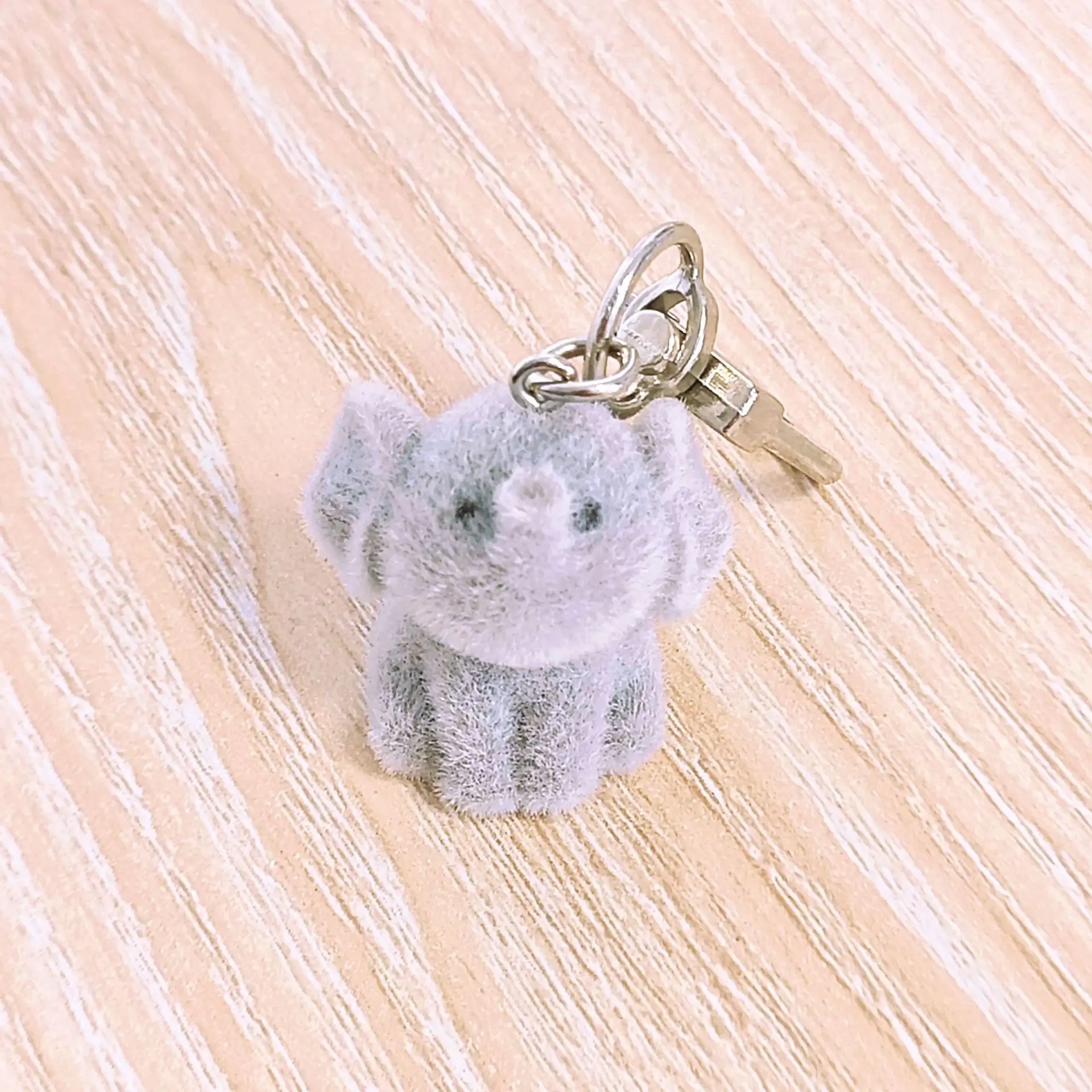 20PCS 3D Resin Flocking elephant Keychain Plush Doll Pendant for Necklace Bags Charms Making DIY Handmade Accessories Wholesale