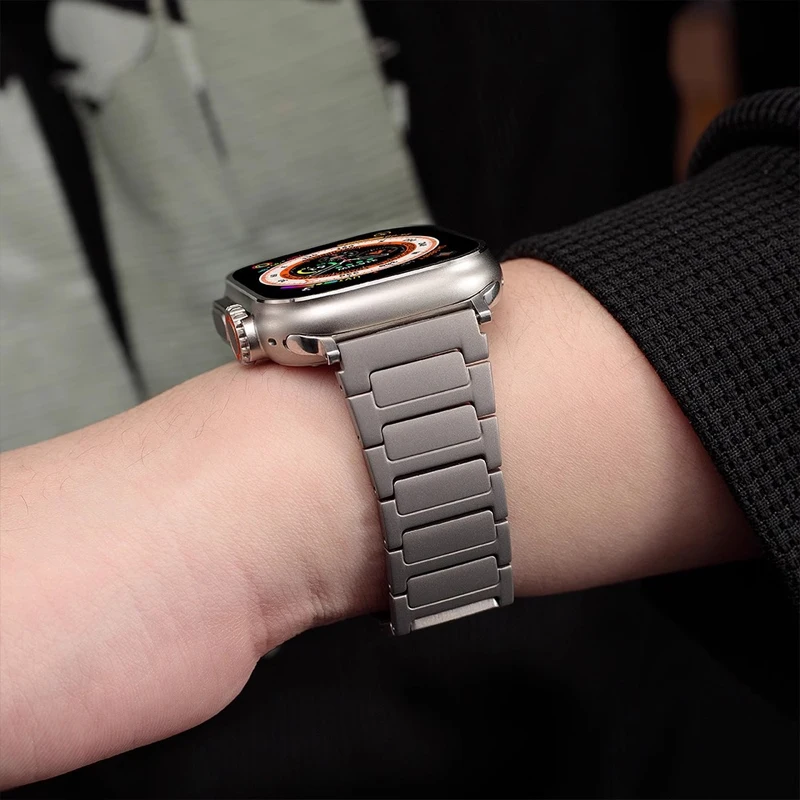 Cinturino sottile in metallo in acciaio inossidabile a forma di I per Apple Watch 42/41/40/38 44/45/46/49 Cinturino con fibbia a farfalla per iWatch Series S10 9