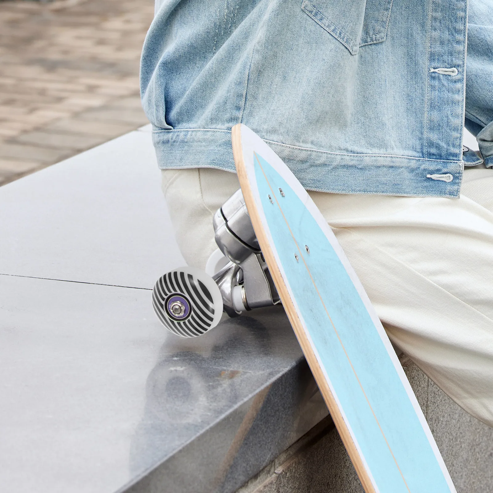 

4Pcs Skateboard Wheels 95A High Rebound Bouncy Concave Tread Grooved for Street Skating Tricks Stunts Performance Beginners