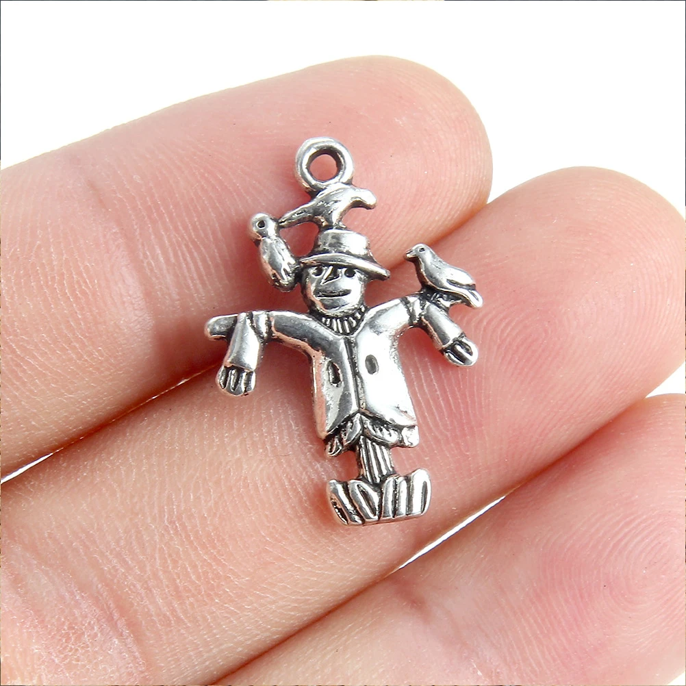 

30 PCS Manual Pendant Silver Necklaces Vintage Scarecrow Charms Mini Shape Pendants