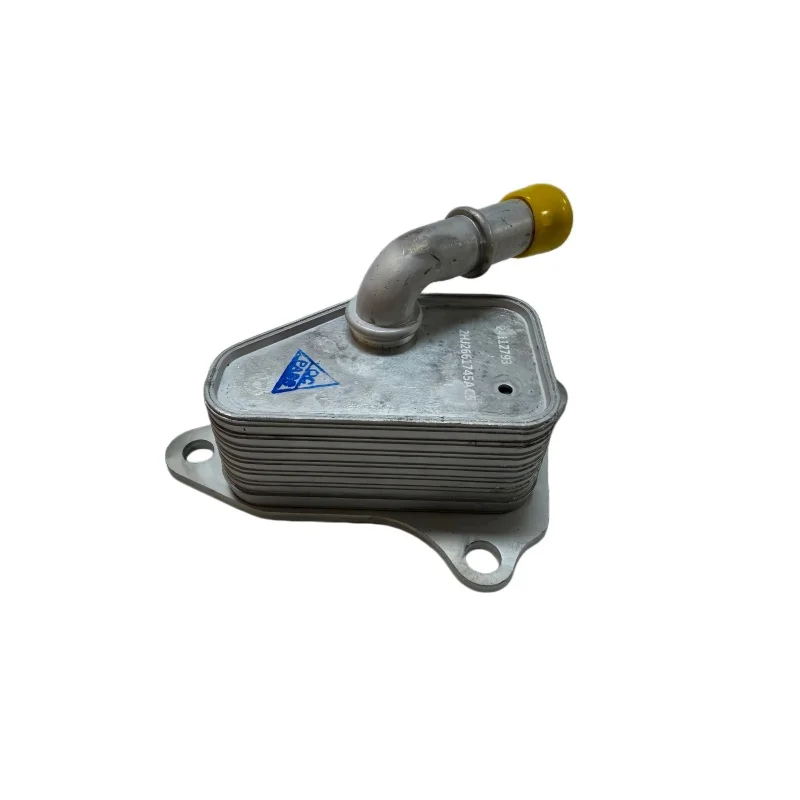 

New 24112793 24106807 8274110 Adapt to Buick's new Yinglang Yuelang Cruze GL6 Volando 1.3 oil radiator engine cooler