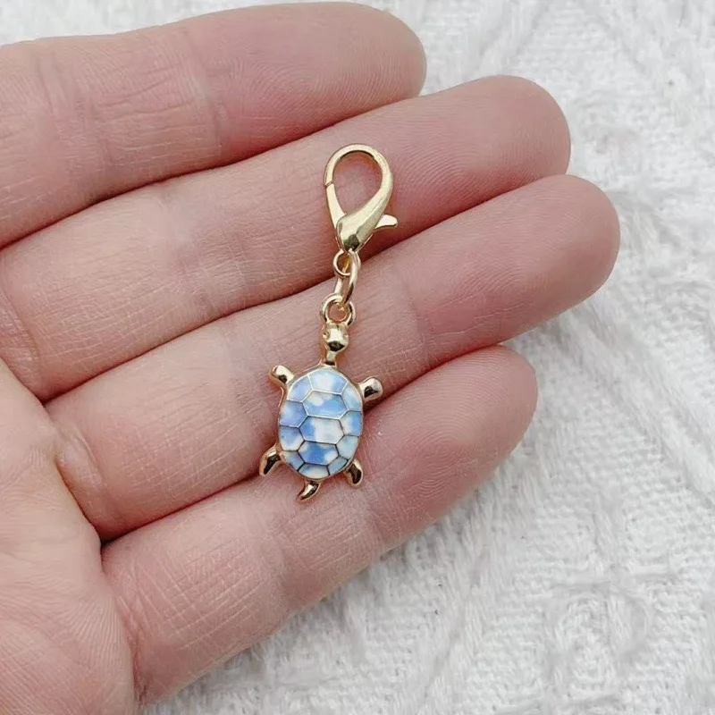 16 stuks DIY sieradenaccessoires kleur druppelolie legering bedrukte schildpad hanger accessoires sleutelhanger tasgesp