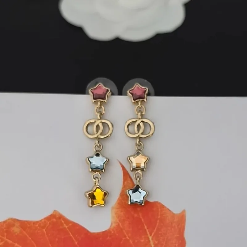 أقراط نجمة جديدة راقية، فاخرة خفيفة، عصرية، متعددة الاستخدامات، أقراط على شكل نجمة ملونة ماسية كاملة، أقراط نسائية