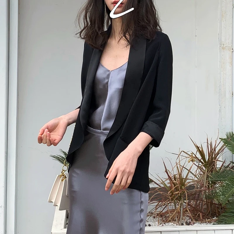 Damska marynarka biznesowa casual z satyny acetatowej, o unikalnym kroju, w stylu western, idealna do dojazdów do pracy.