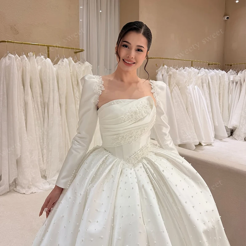 Elegant Lace Wedding Dress Embroidered With A-Line Ball Gown Sleeveless Strapless Customized Bride Dress Button Vestido De Novia