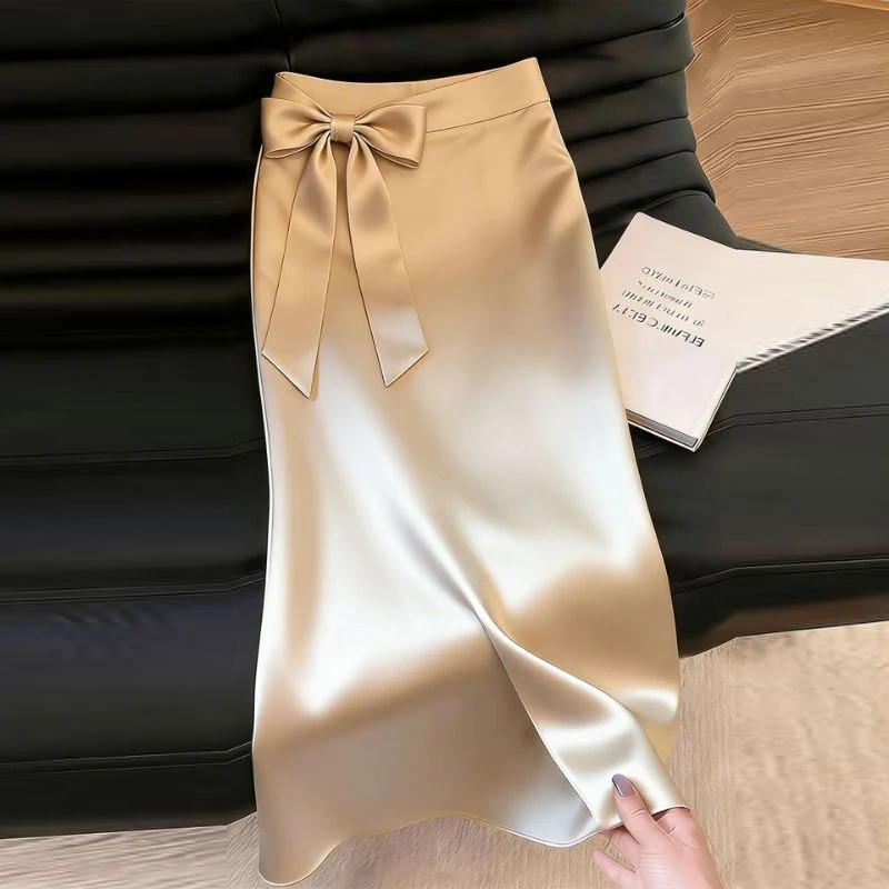 Simple style champagne satin skirt women's 2026 summer popular new fashionable temperament A tube skirt to wear