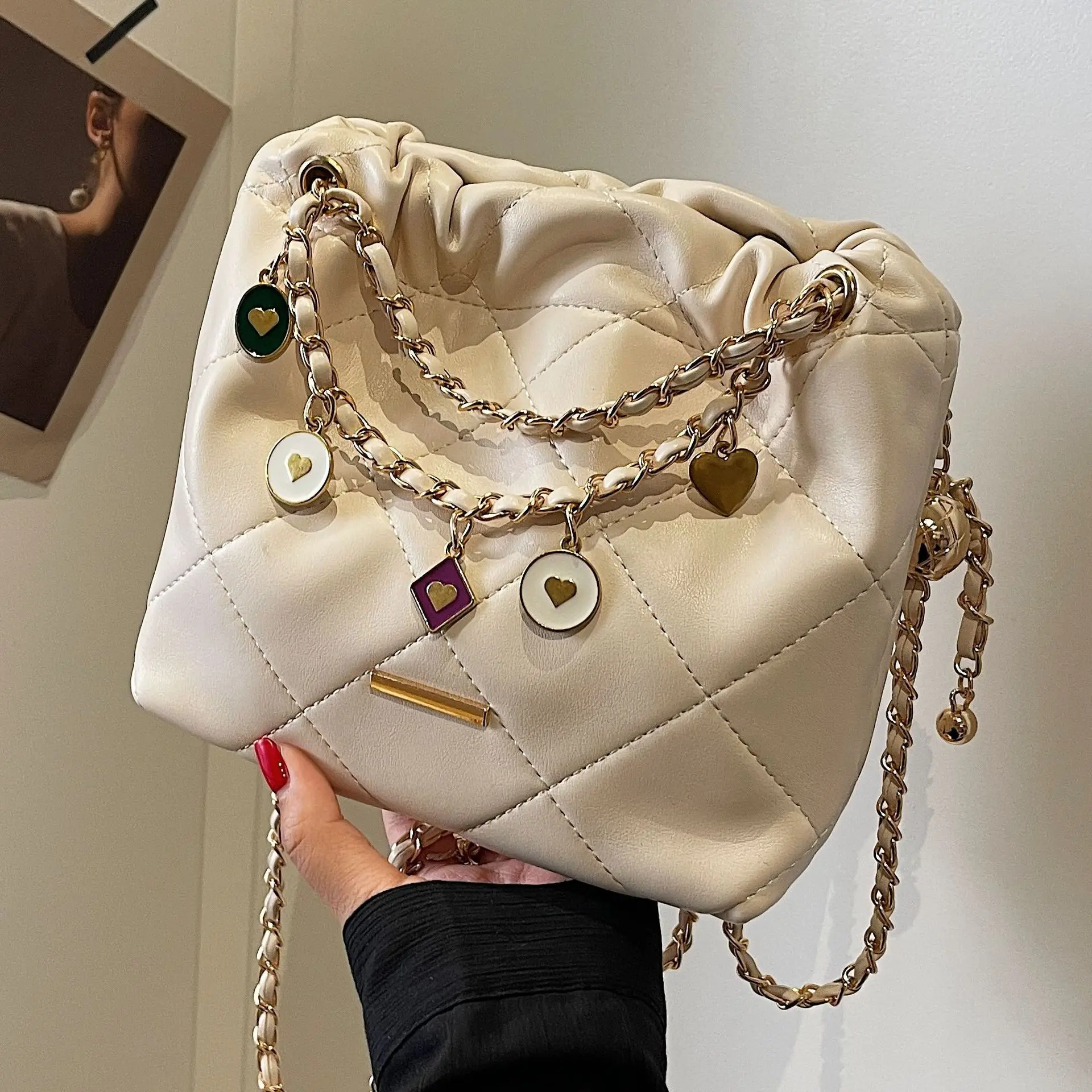 

Fashion Quilted Crystal Bucket Bag Women Niche Design Rhinestone Shoulder Purse Versatile Chain Crossbody Top Handle Handbag