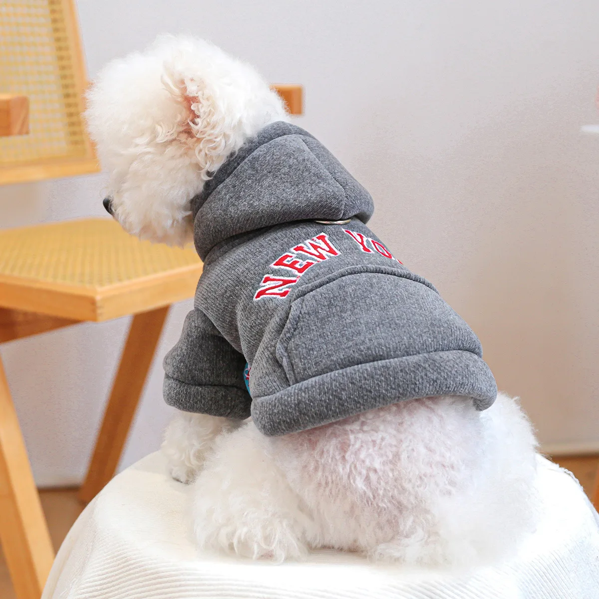 

Dog Clothes Autumn/Winter Thick Cat Flowers New York Embroidery Traction Cotton Coat Small Dog Teddy Pet