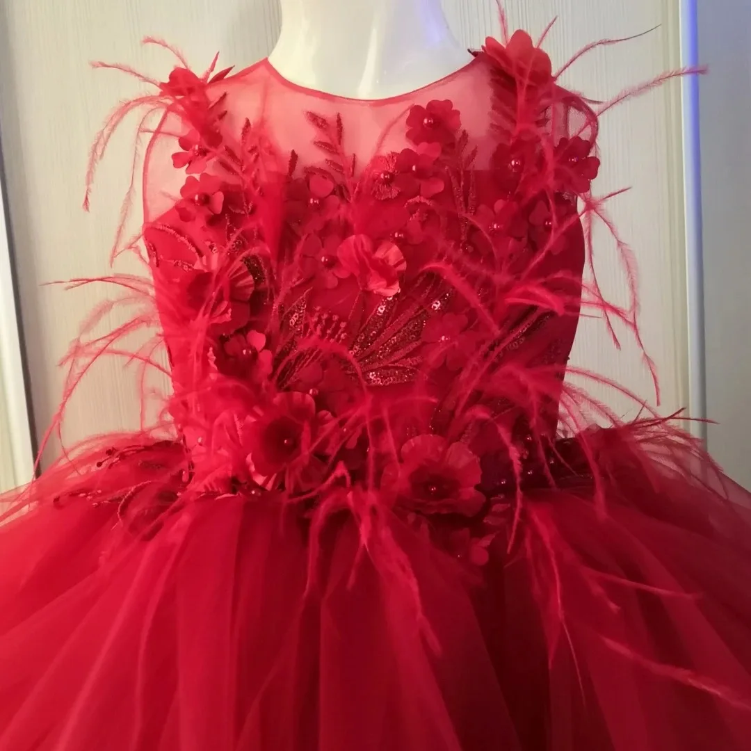 فستان فتاة الزهور الحمراء المخصص مع ريشة مطرزة بفيونكة جميلة أول مناولة لحفلات أعياد الميلاد وحفلات التخرج وحفلات الزفاف #2