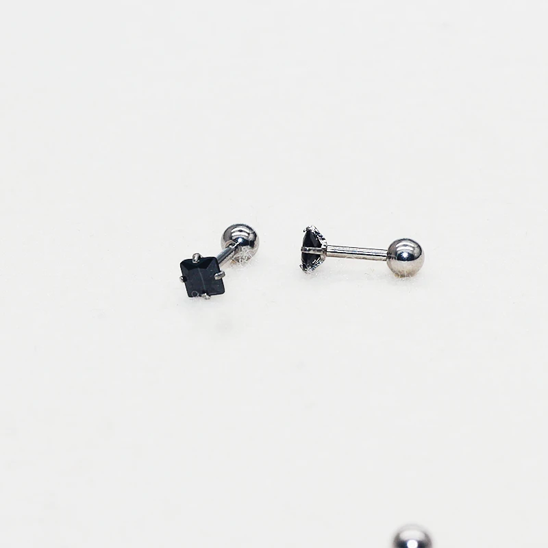 Hypoallergene Ohrstecker aus Edelstahl mit kubischen AAA-Zirkonia-Steinen, minimalistischer Schmuck für Damen, drehbare Kugel, Geschenk, 1,2 x 6 mm. – Detail 3