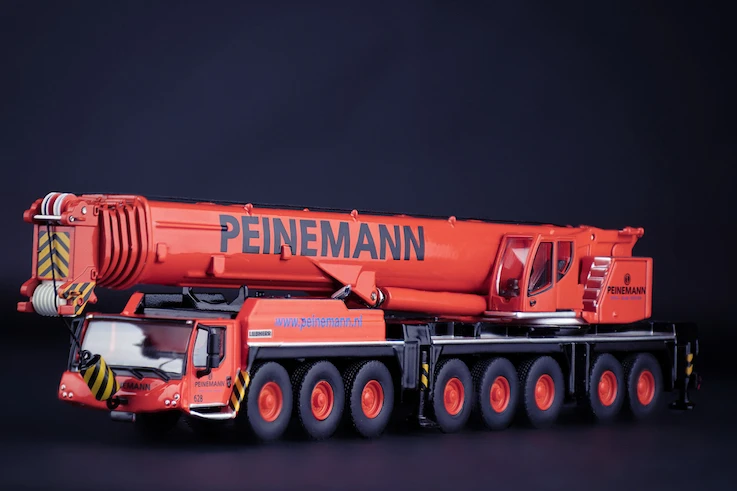 

Collectible IMC 1:87 Scale LTM 1450-8.1 Mobile Crane Peinemann Construction Engineering Machinery Diecast Toy Model Gift 32-0146