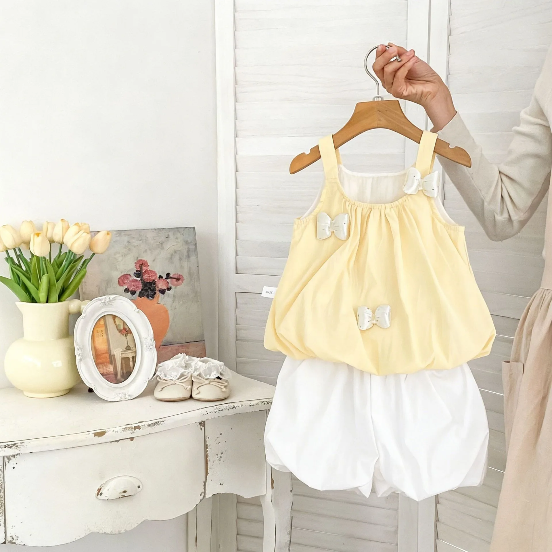 

2026 Summer New Baby Girl Sleeveless Clothes Set Sweet Girls Cute 3D Bow Sling Tops + Shorts 2pcs Suit Infant Cotton Outfits