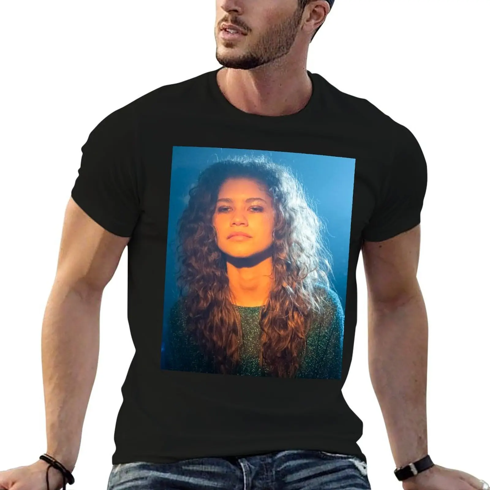T-shirt utilitaire décontracté pour le travail, motif scène d'euphorie de Rue Bennett Dazed