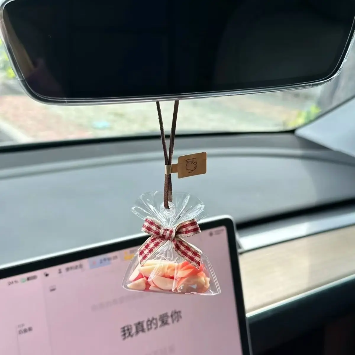 

Creative Car Hanging Ornament Bag of Apples Rearview Mirror Pendant Auto Decor