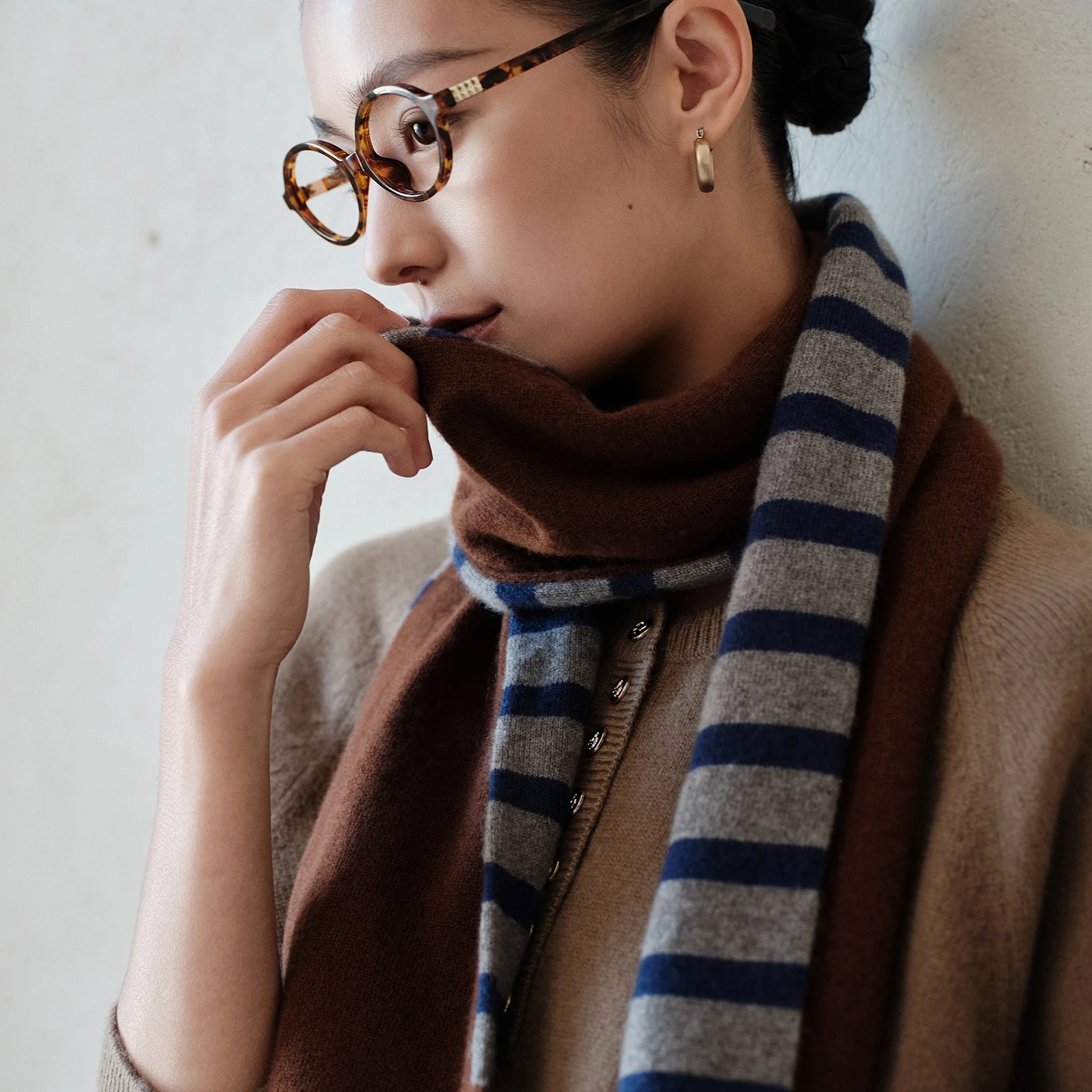 الكلاسيكية طبقة مزدوجة مخطط وشاح المرأة الحياكة 100% الكشمير الخالص وشاح لينة وسلس عالية الجودة الفاخرة اكسسوارات وشاح