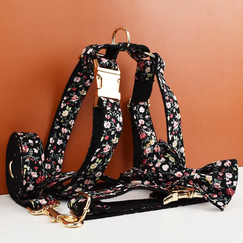 Luxury Fashion Pet Accessories Custom Design Logo Black Bottom Flower Sublimation Dog Collar Leashes Harness Bow Set Flowers 05