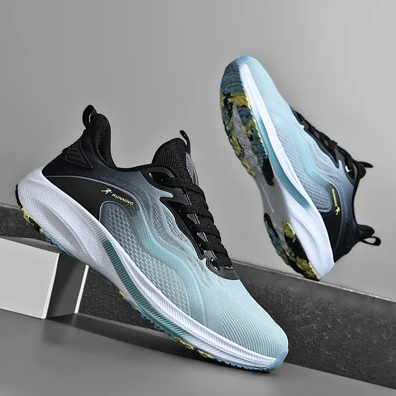 Hot Selling Men\'s Sports Shoes in Europe America Mesh Breathable Men\'s Running Shoes Fitness Training Shoes Big Size:39-48