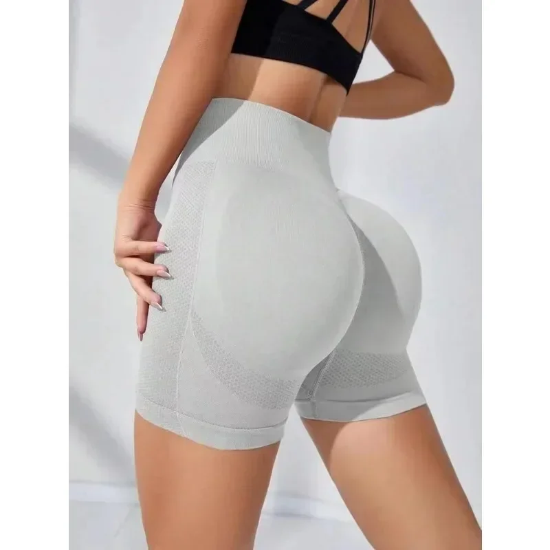 Women Seamless Knited Sports Shorts Elastic Slim Tights High Waist Butt Liftting Gym Trainning Yoga Fitness Three Point Shorts