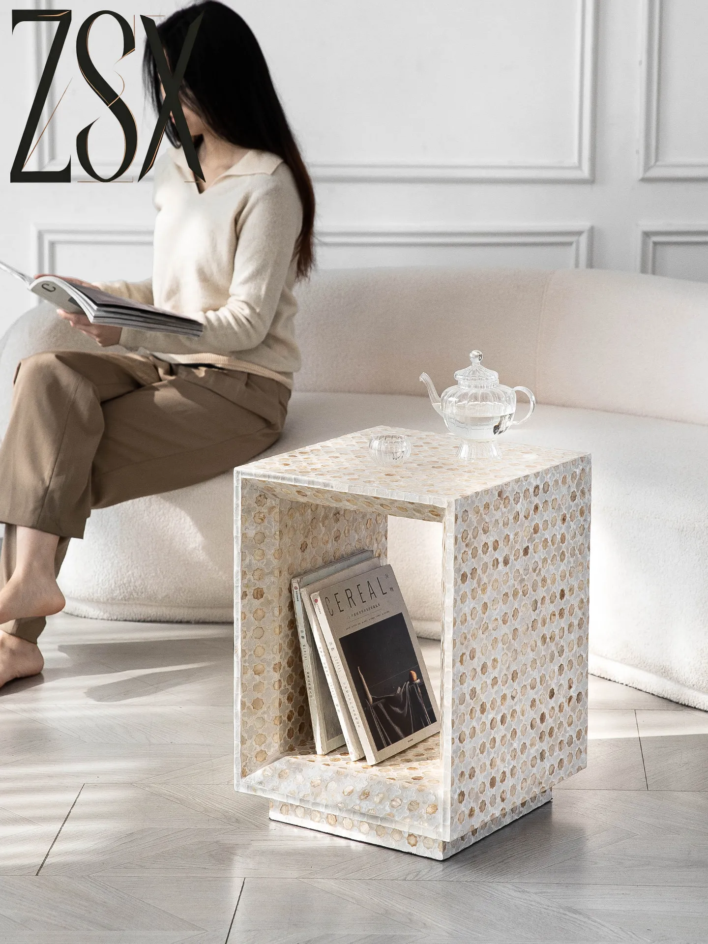 Creative light luxury French shell storage edge sofa corner coffee table furniture screw square small table shoe changing stool
