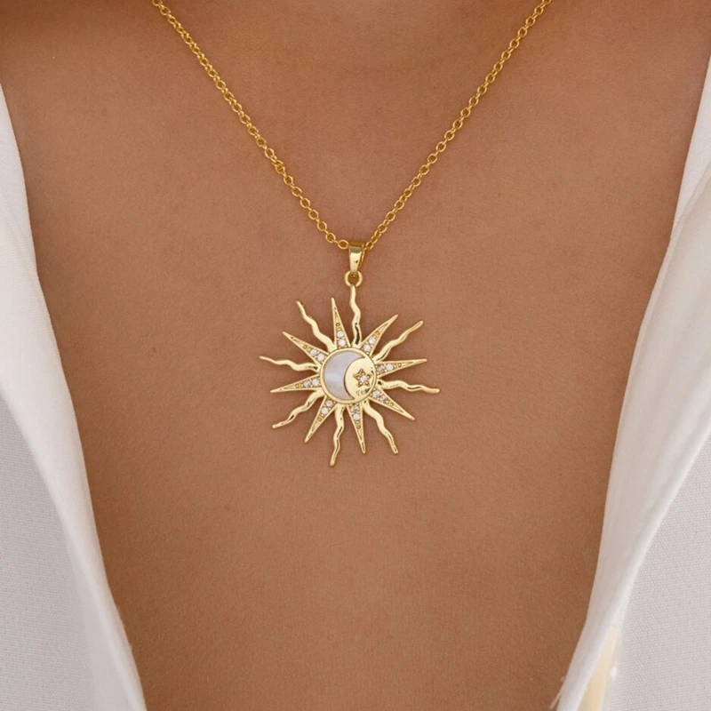 New Shining Rhinestone Unique Design Sun Star Moon Three In One Pendant Necklace Retro Women's Daily Versatile Party Jewelry